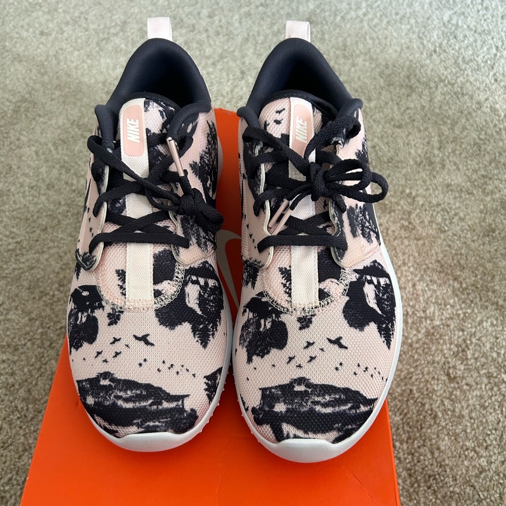 Nike golf shoes